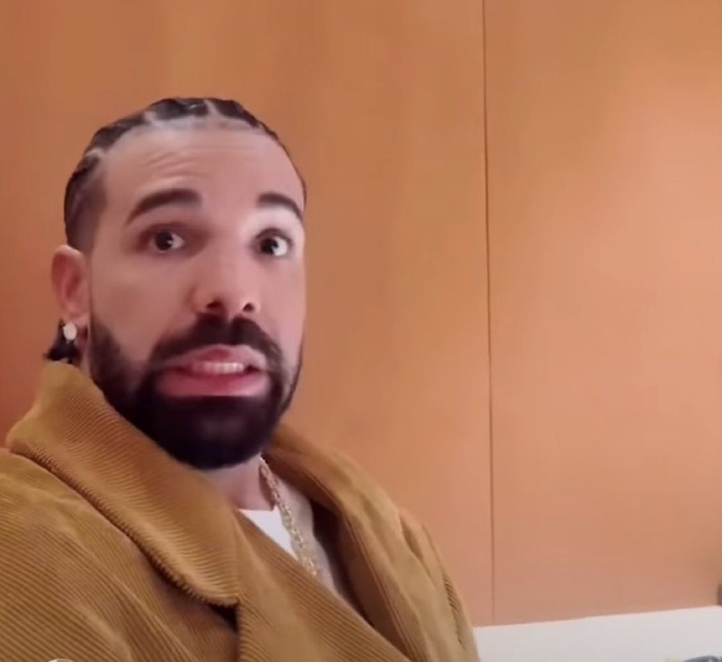Drake tweet media