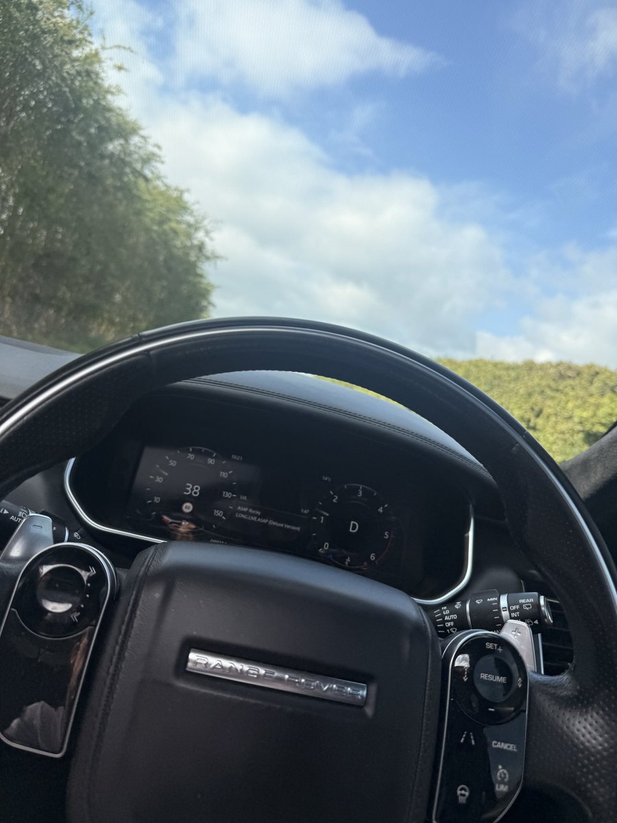 UnKnxwn_FX_'s tweet image. Day off and cruise in the rr listening to Asap 
#daytrading #forex #trader #forextrader