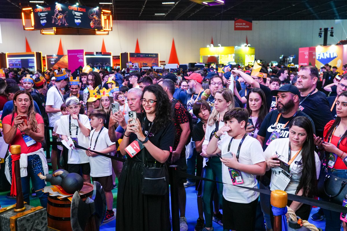 Clash Royale tweet media