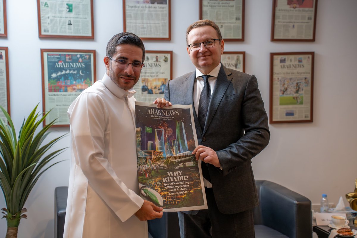 sebimitrache's tweet photo. Good exchange of views, with a focus on the regional developments, with @FaisalJAbbas, Editor-in-Chief of @arabnews. We also discussed the positive perspective of 🇷🇴 🇸🇦 relations https://t.co/6sRlOgJnHm