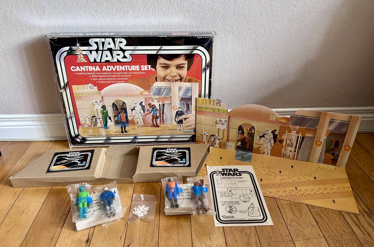 WookieeChips's tweet photo. A special piece from my collection on #StarWarsDay #MayTheFourth The 1978 Vintage #Kenner #StarWars Sears Exclusive Cantina Adventure Set with unused contents including Walrusman, Hammerhead, Greedo &amp; Blue Snaggletooth sealed baggies. An extremely tough set to find complete. https://t.co/SuFSfXmiNU