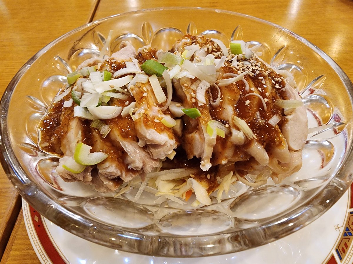 あみの tweet media