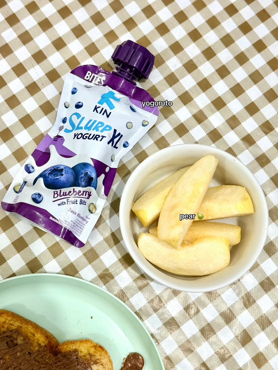nomnommjournal's tweet photo. meals diary:
🥪 roti panggang mentega cokelat
🍆 oseng terong, baso goreng
🍛 japanese kari ayam
kamu makan apaa hari ini?
—
#wieiad #menuharian #inspirasimasakan #menurumahan #idemasak https://t.co/N7OFVeEonP