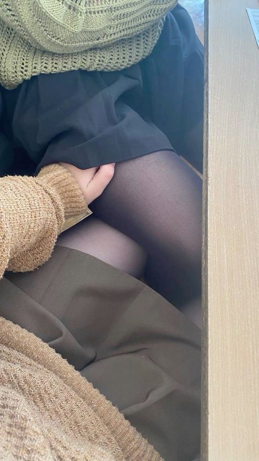 レナ tweet media
