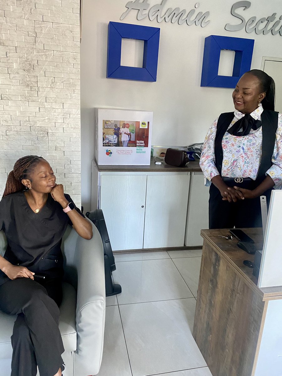 DentalDazzling's tweet image. Our morning meeting involved every team member taking a moment to share something they truly value about a colleague. 
How are you starting your Monday on a positive note?

#Dentist 
#Team #HappyMouthHappyLife

📲 Nangwenya Rd 0950750133