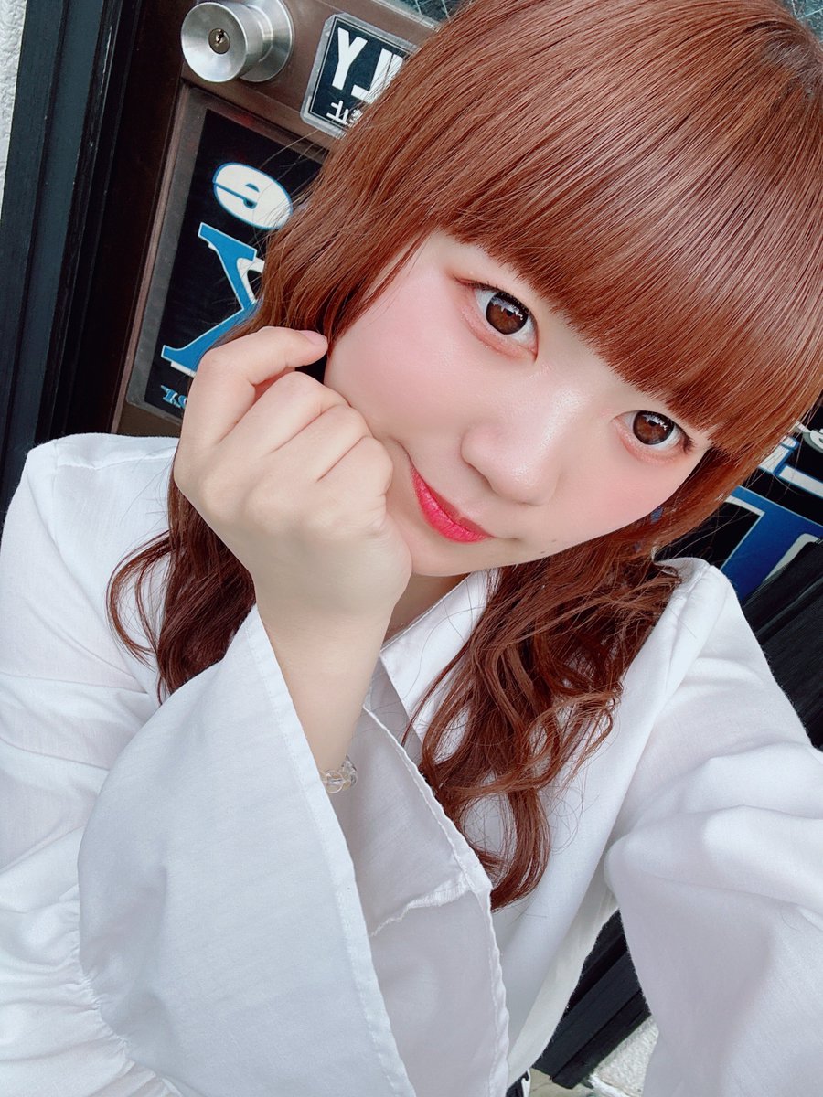 本日5月4日
ソロアーティスト音葉ゆいなとして
デビューして1周年を迎えました🕊  ͗ ͗

グループを卒業しソロで活動していく中で大きな壁に何度も直面しましたが、
今の私が輝けるのも社長とファンの皆さんのおかげです✨

2年目も私の魅力を思う存分に発揮しながら頑張ります🍀⋆꙳