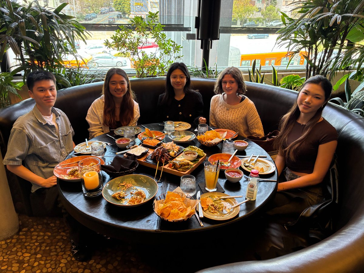 NarrativaAI's tweet image. 🧑‍🎓 A great afternoon in Los Angeles at our Narrativa Internship Luncheon.

It was a real pleasure to finally meet our UCLA interns in person, share ideas, and get to know them beyond the day-to-day work.

#Internship #UCLA #NextGeneration