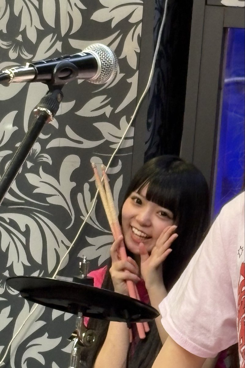 やっちん tweet media
