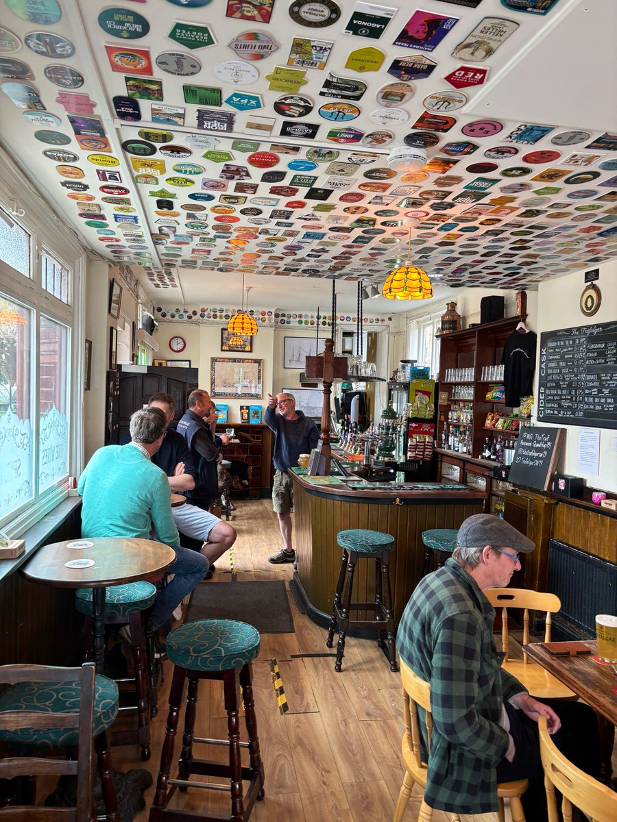 London Pub Map tweet media
