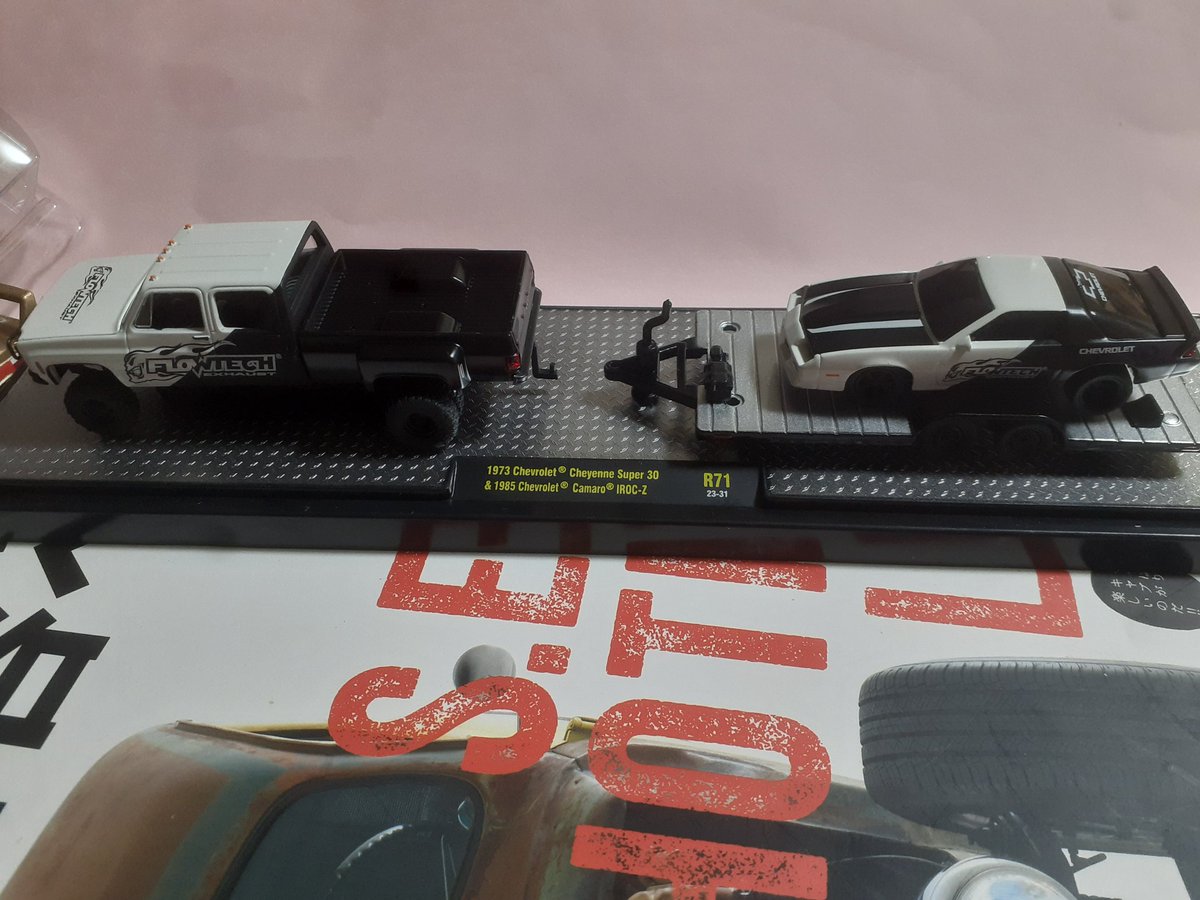 タムのバーゲンで買って来たM2マシーンのIROC－Zカマロ