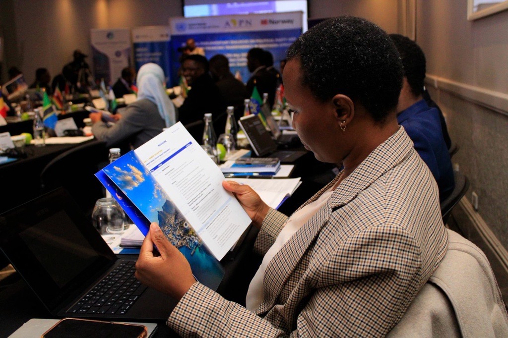 UNODCEastAfrica's tweet photo. @UNODCEastAfrica and @AfricaYPN convene Africa’s Young Parliamentarians in Cape Town🇿🇦 to discuss political party financing transparency, strengthening regional understanding of the links between political financing, corruption, money laundering, organized crime and IFFs. #SDG16 https://t.co/rFWanux2hP