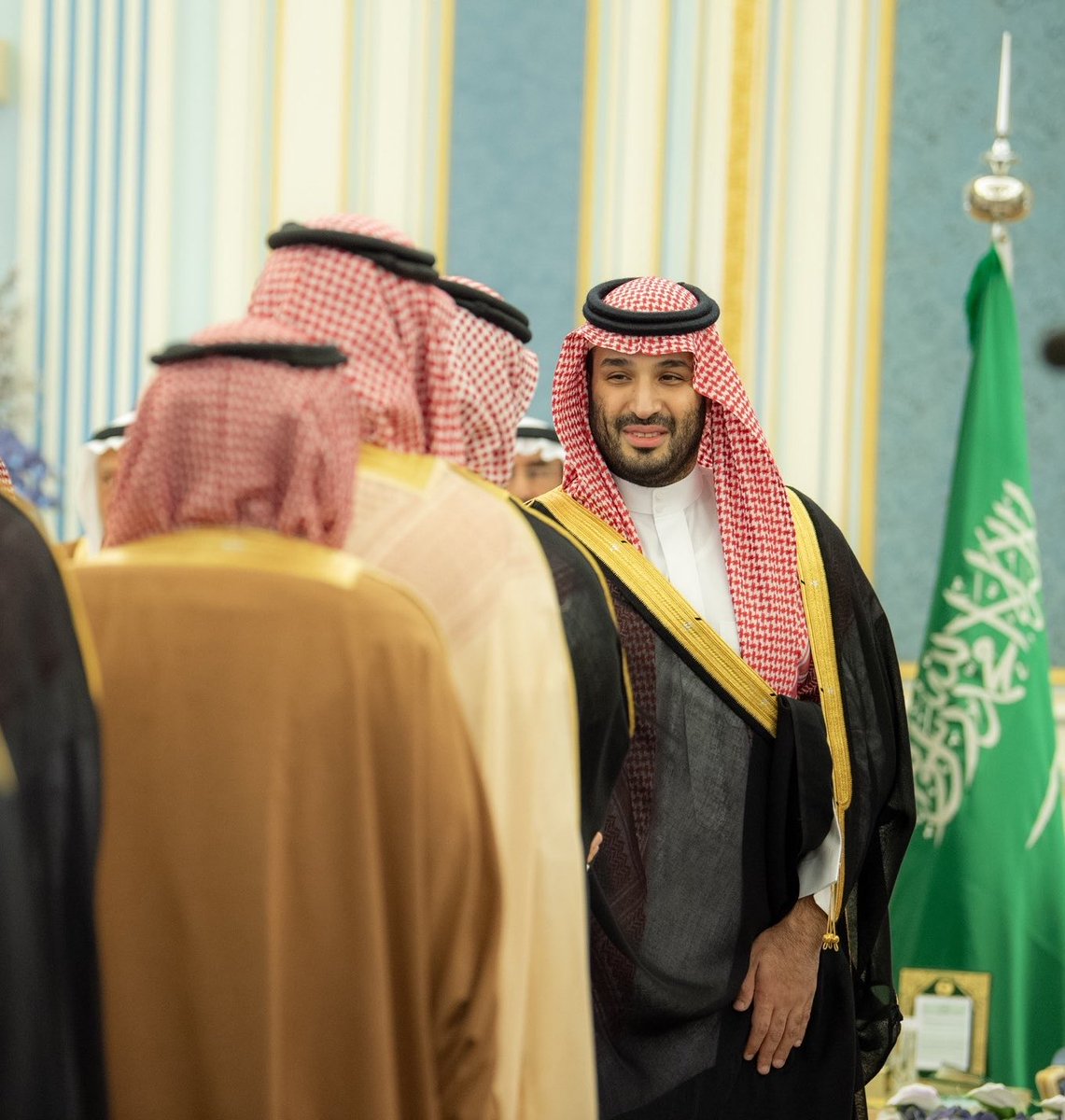 وحدة الله يستر عليها tweet media