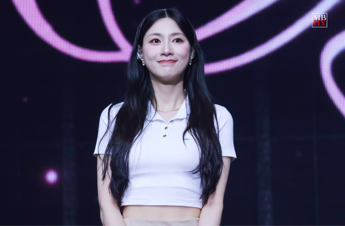 Mostbeautifulhayoung tweet media