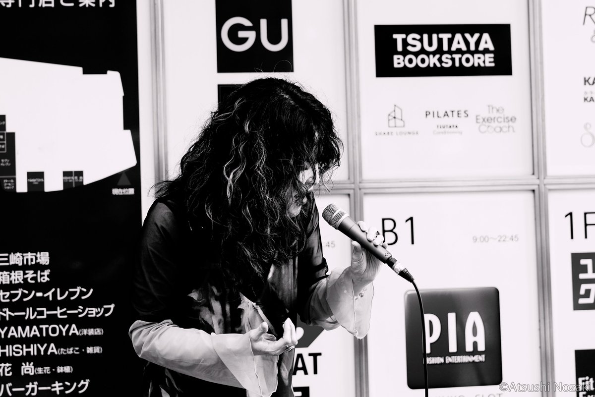 maru_to_sankaku's tweet image. #TACAMI さん(@TACAMI_sing )(2)

#monochrome 
#モノクロ 

2026/05/04
川崎銀座街
