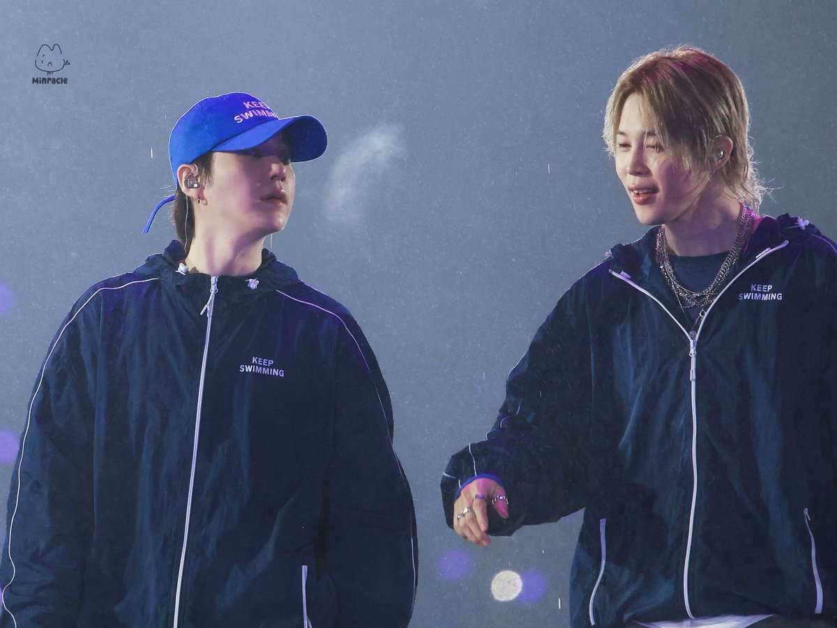 minracle_93's tweet image. 260409 Arirang Tour in Goyang D1

Yoonmin🐱🐣

#SUGA #슈가 #AgustD #민윤기 
#지민 #Jimin #박지민
#방탄소년단 #BTS 
#BTS_WORLDTOUR_ARIRANG
#BTS_WORLDTOUR_ARIRANG_GOYANG