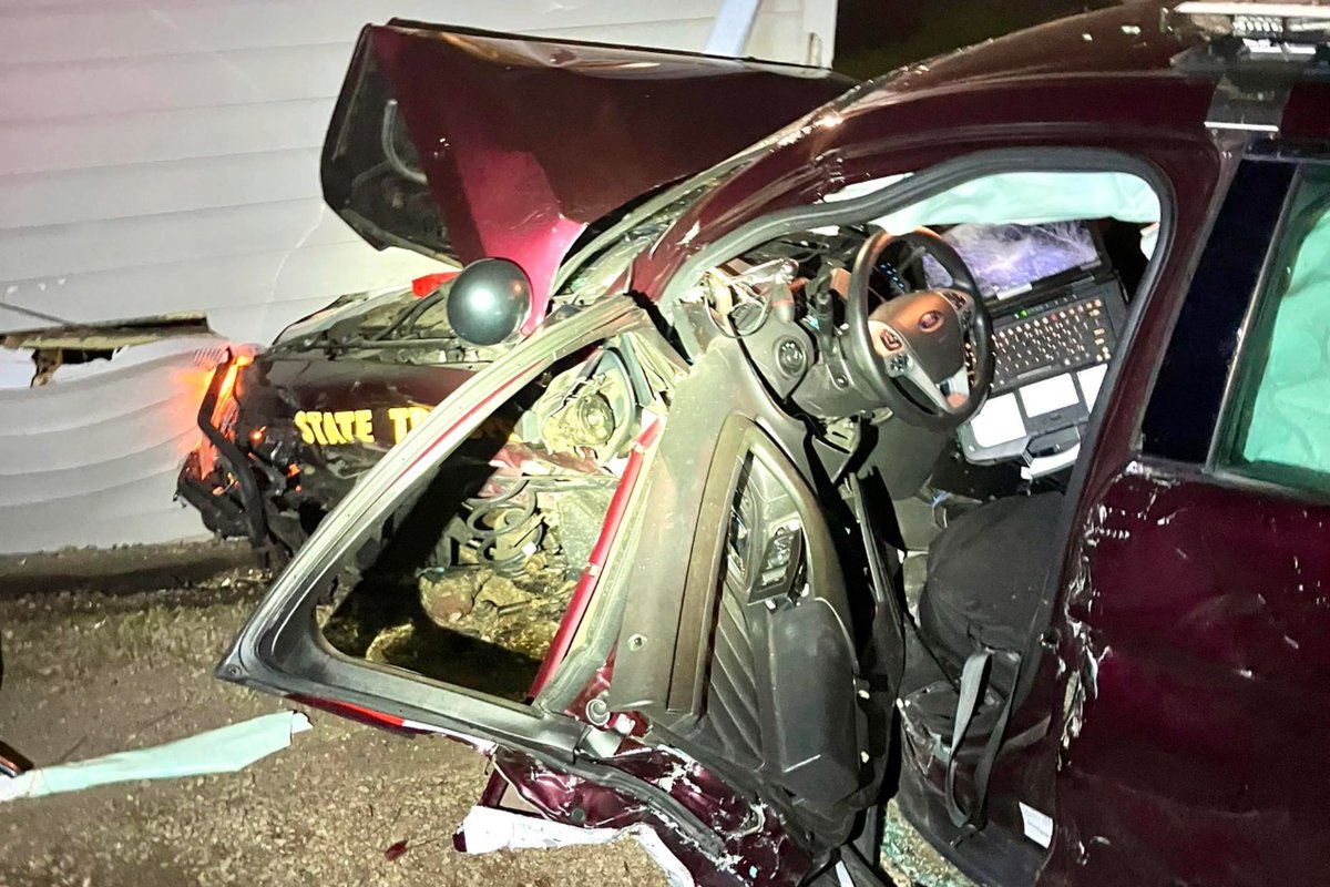 AlphaNews's tweet photo. State trooper and suspects injured in stolen vehicle T-bone crash Friday in Minneapolis

A Minnesota State Trooper was seriously injured Friday after a stolen vehicle T-boned his squad at high speed and sent the squad slamming into a house in south Minneapolis.

The trooper needed to be extricated from his vehicle after it became wedged under the porch of the house on the 4500 block of Aldrich Avenue South.