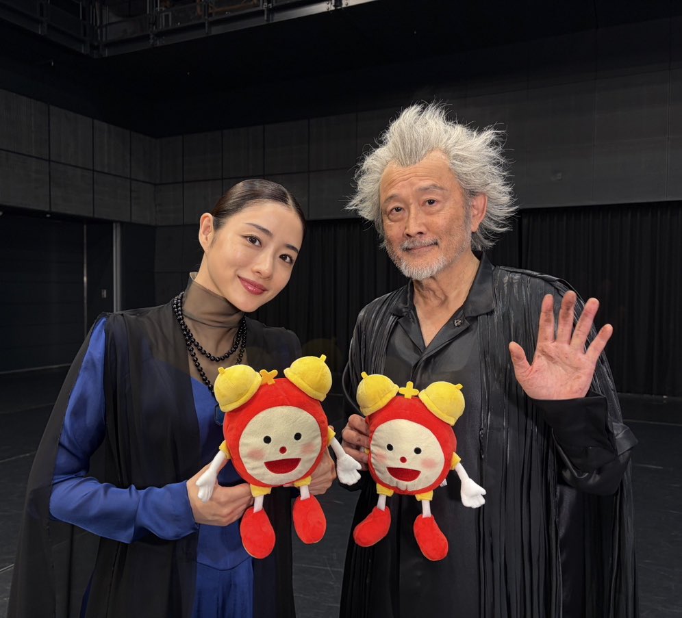 cx_mezamashi's tweet photo. あす5日(火)の #めざましテレビ エンタメPick Up☝️
舞台「リア王」の公開ゲネプロに出演した
#吉田鋼太郎 さん #石原さとみ さんにインタビュー🎤

作品タイトルにちなみ…
自分に〇〇王と名付けるなら❓
と聞いてみたよ🤭
どんな話が聞けるかな⁉️🌟

#リア王SSS2 👑
☆内容変更の際はご了承下さい https://t.co/PDh8ktg7xT