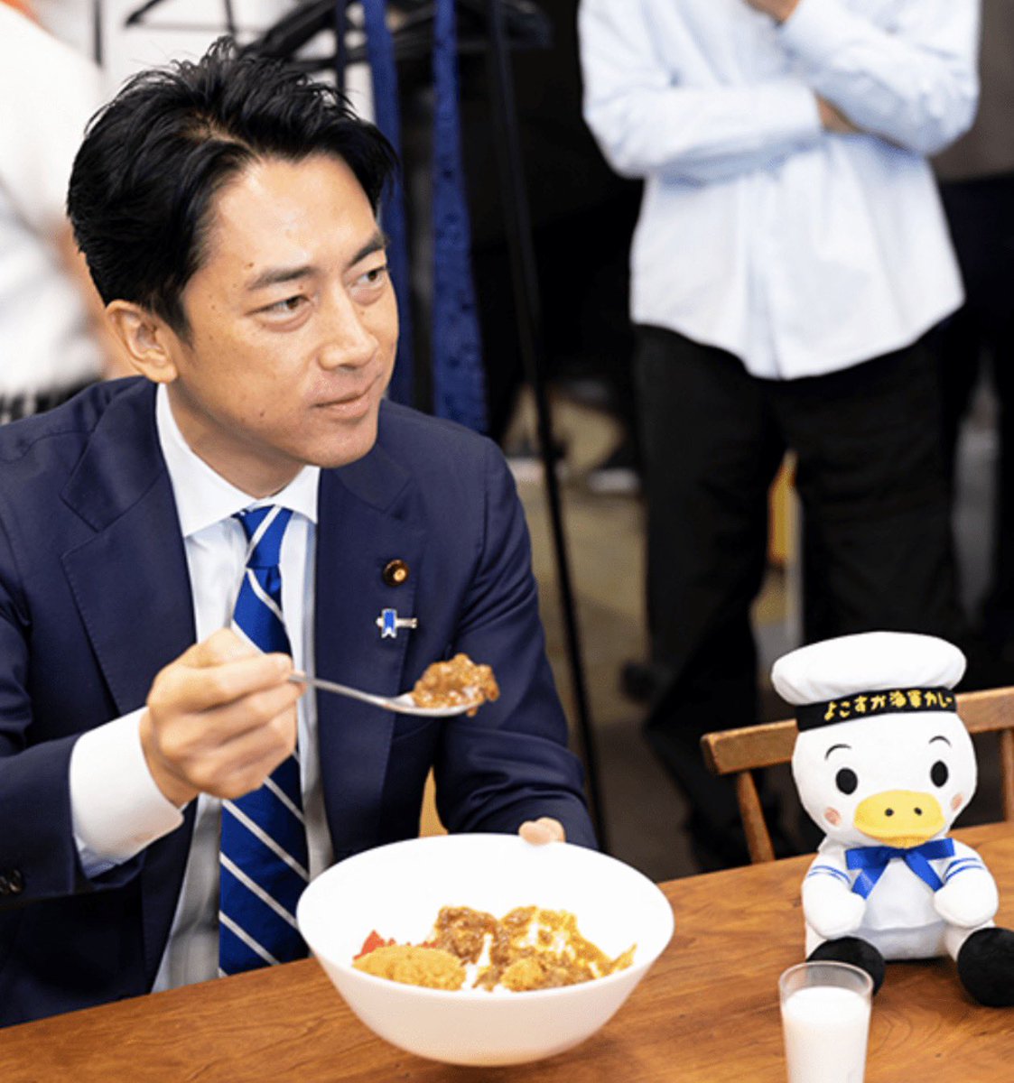 構文bot tweet media