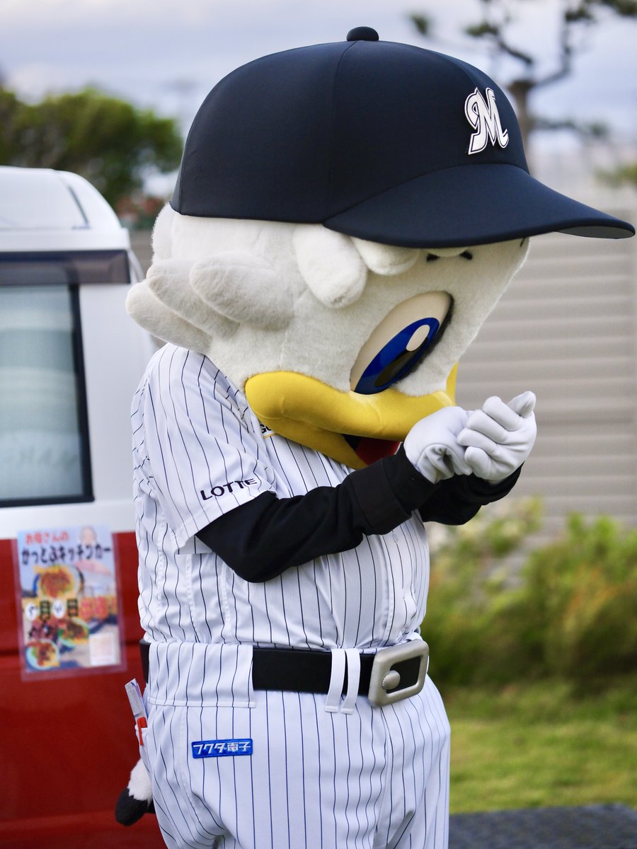 マーくろう tweet media