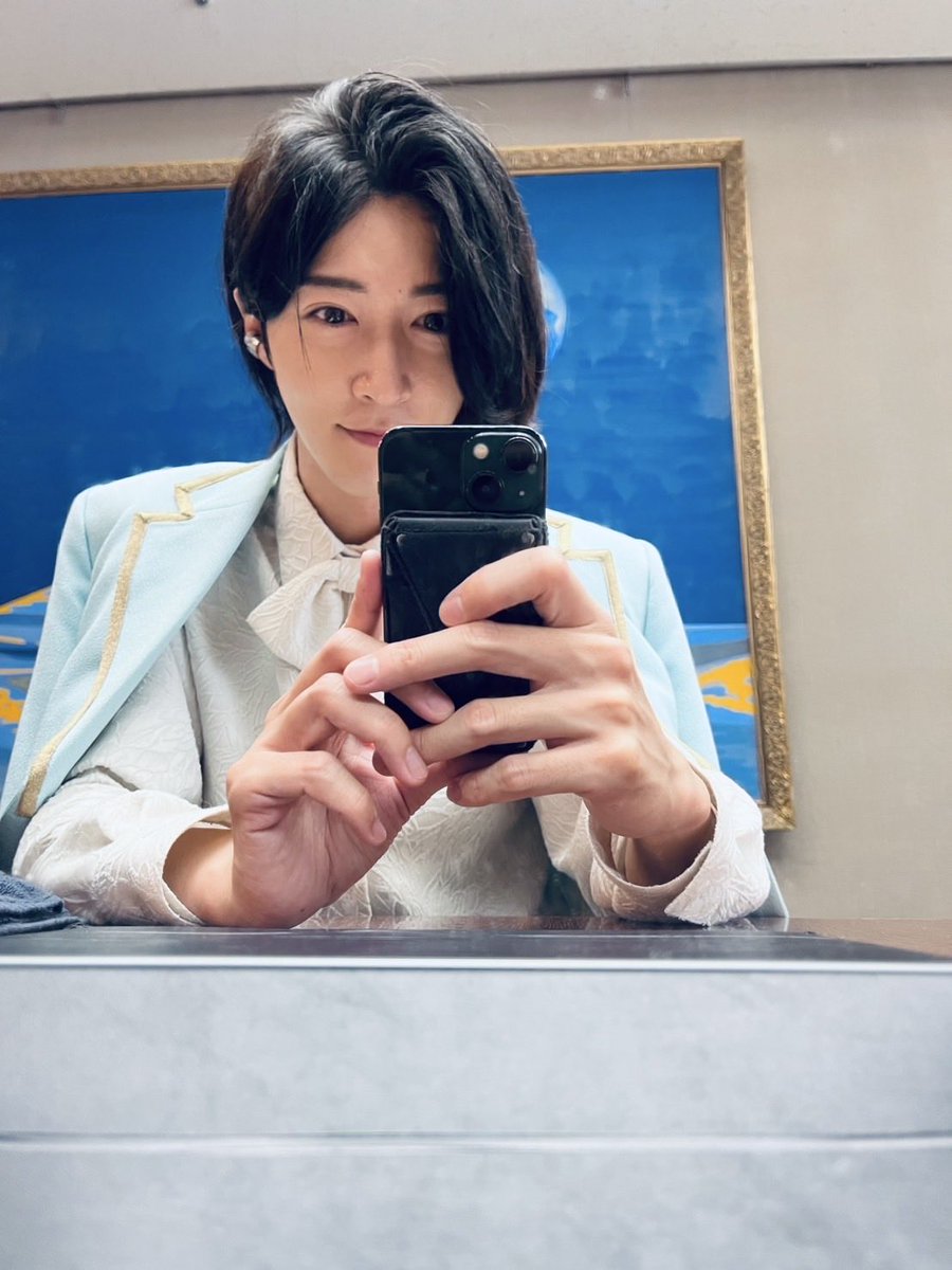 モナキ tweet media