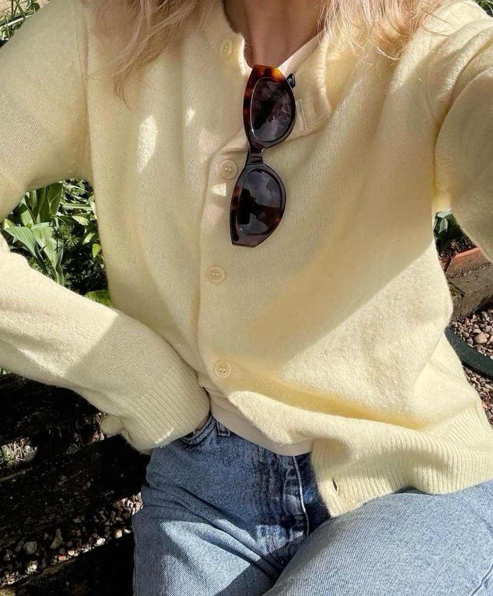 Liiiiyyyyy_'s tweet photo. Cardigan yellow 
อก 38 ยาว 20

✿ ˚⋆ price 145.-

#เสื้อผ้ามือสอง #เสื้อผ้ามือสองสภาพดี #ส่งต่อเสื้อมือสอง #ส่งต่อเสื้อผ้ามือ2 #โล๊ะตู้เสื้อผ้ามือสอง #โล๊ะตู้ #ส่งต่อเสื้อผ้า https://t.co/apXJrHxewc