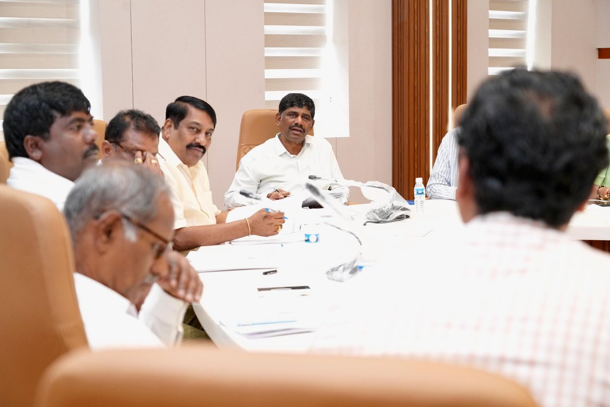 DK Suresh tweet media