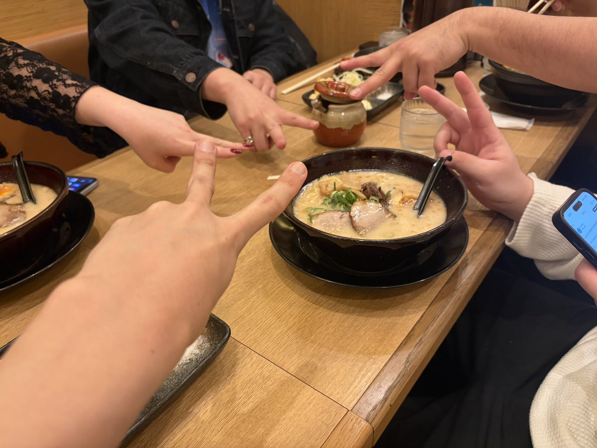 マピオ tweet media