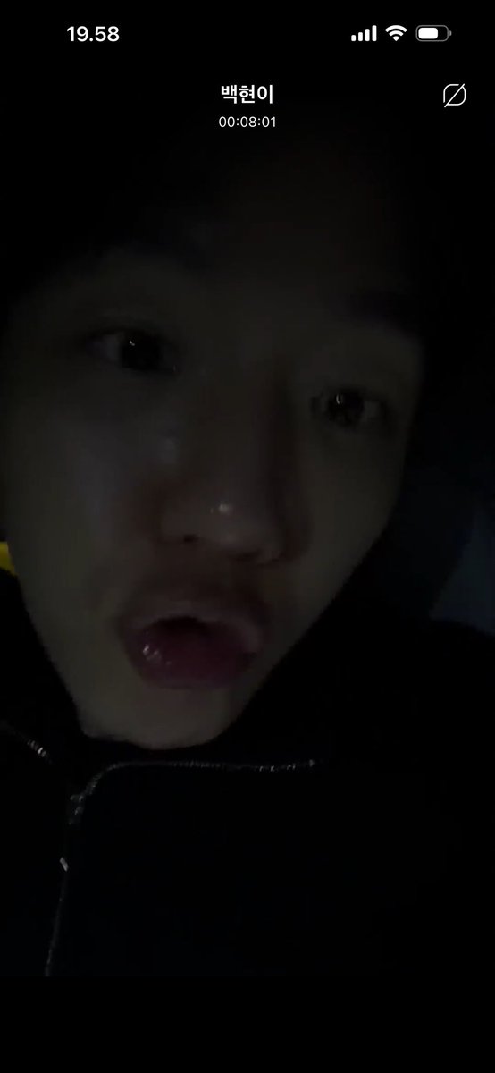 Love you forever Baekhyunee ❤️❤️ <a href="/B_hundred_Hyun/">Baekhyun_EXO</a>  See you tomorrow!!
#BAEKHYUN #백현