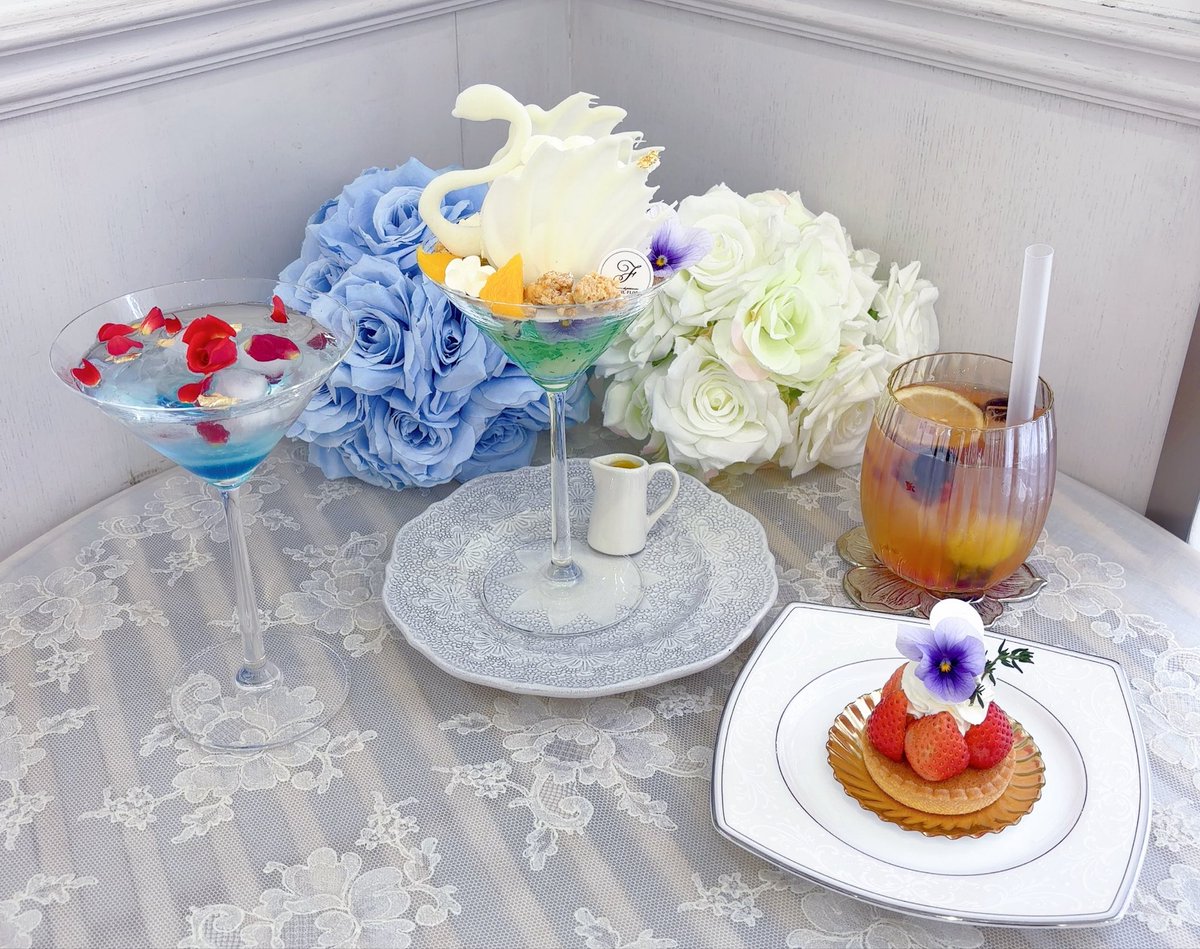persmn_O's tweet image. 📍 Maison de pâtisserie GRACIL FLORA

スワンパフェ🦢
 #cafe  #カフェ  #tbt