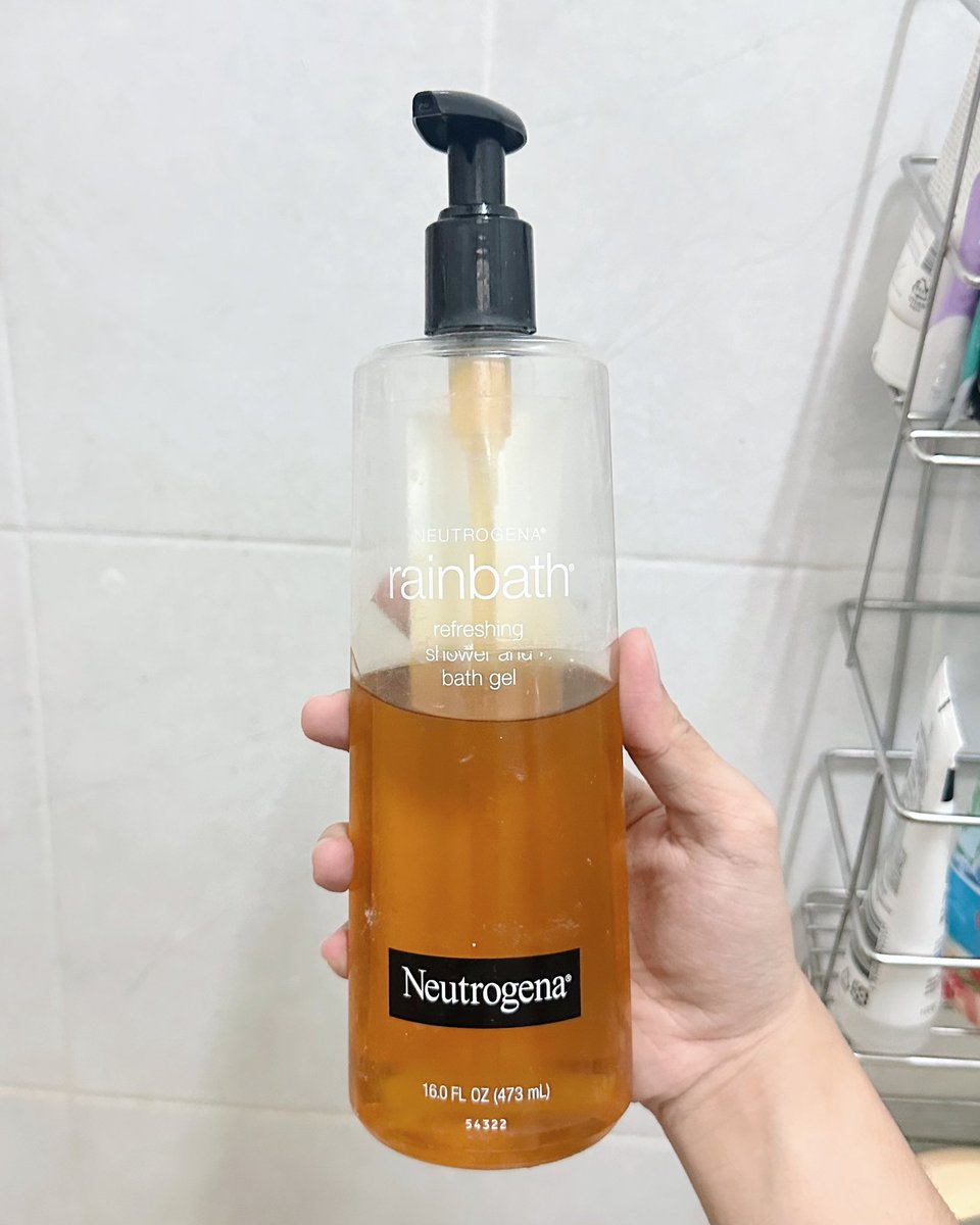 ถ้า all in เจลอาบน้ำได้ตัวนึงแนะนำ Neutrogena คนสวยตัวหอมต้องใช้กัน ขวดนี้ใช้คำว่าหอมได้เปลืองมาก โคตรพ่อโคตรแม่หอม อาบเสร็จตัวหอม แล้วกลิ่นก็ยังติดทนห้องน้ำอีก กลิ่นหอมฟินๆฟีลอยู่สปา ซื้อมาใช้ไม่เสียดายเงินสักบาท 200นิดๆคับ