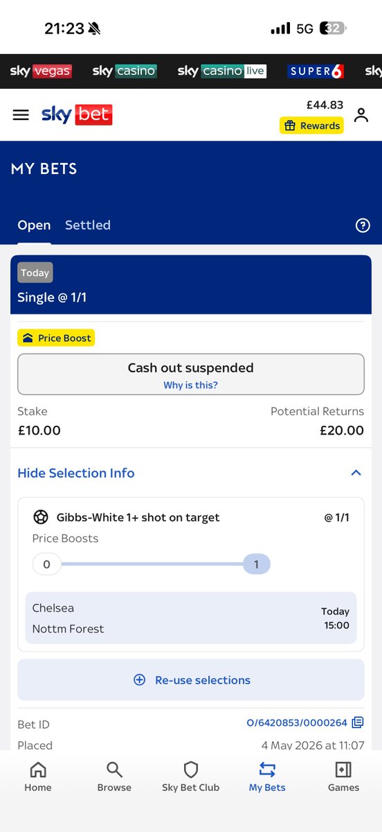 fuj67's tweet photo. @AndyRobsonTips @SkyBet it’s an absolute joke they have suspended the cash out on this. Basically stealing https://t.co/kgEcIpNE6X