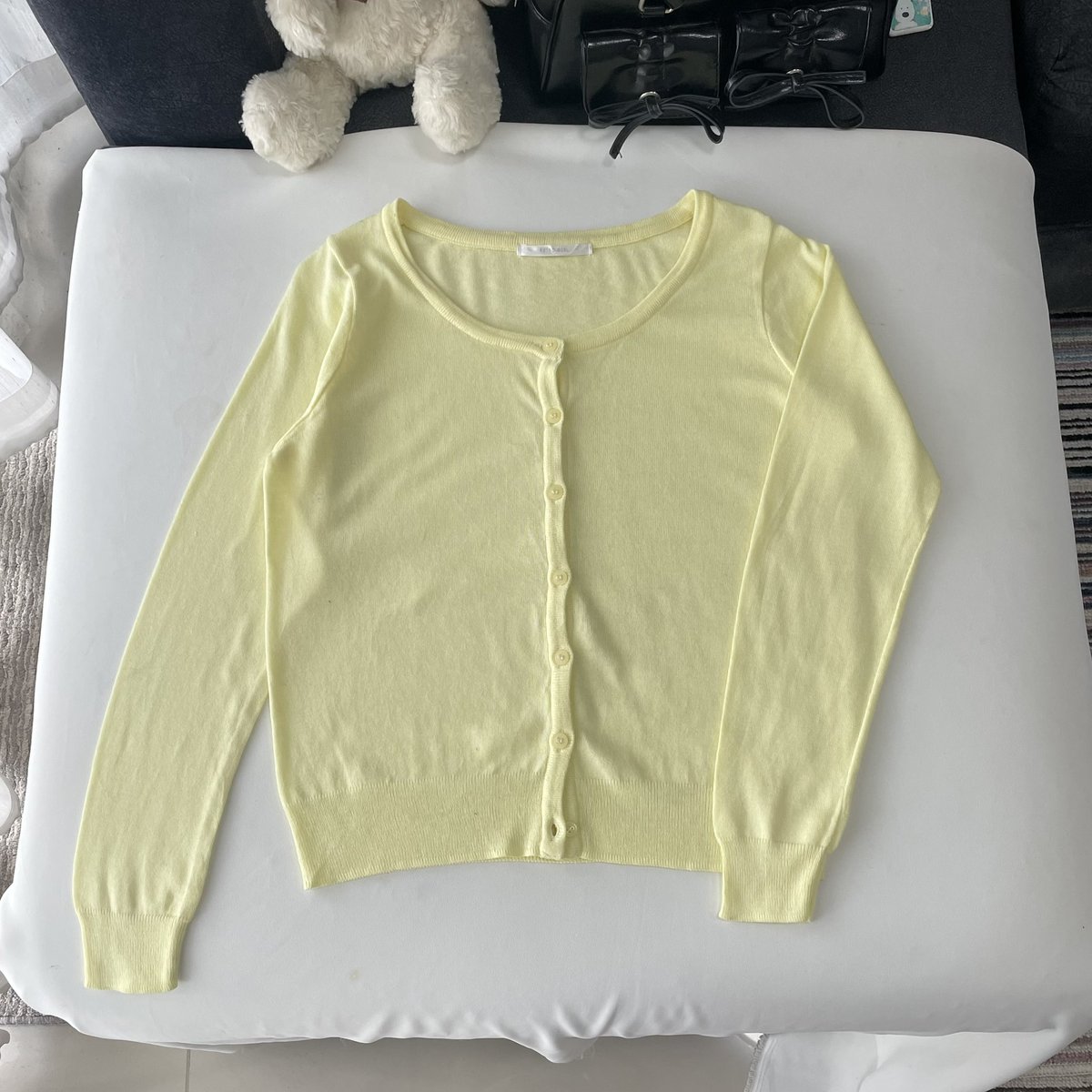 Liiiiyyyyy_'s tweet photo. Cardigan yellow 
อก  36 ยาว 19.5

✿ ˚⋆ price 135.-

#เสื้อผ้ามือสอง #เสื้อผ้ามือสองสภาพดี #ส่งต่อเสื้อมือสอง #ส่งต่อเสื้อผ้ามือ2 #โล๊ะตู้เสื้อผ้ามือสอง #โล๊ะตู้ #ส่งต่อเสื้อผ้า https://t.co/Z04zXj10hx