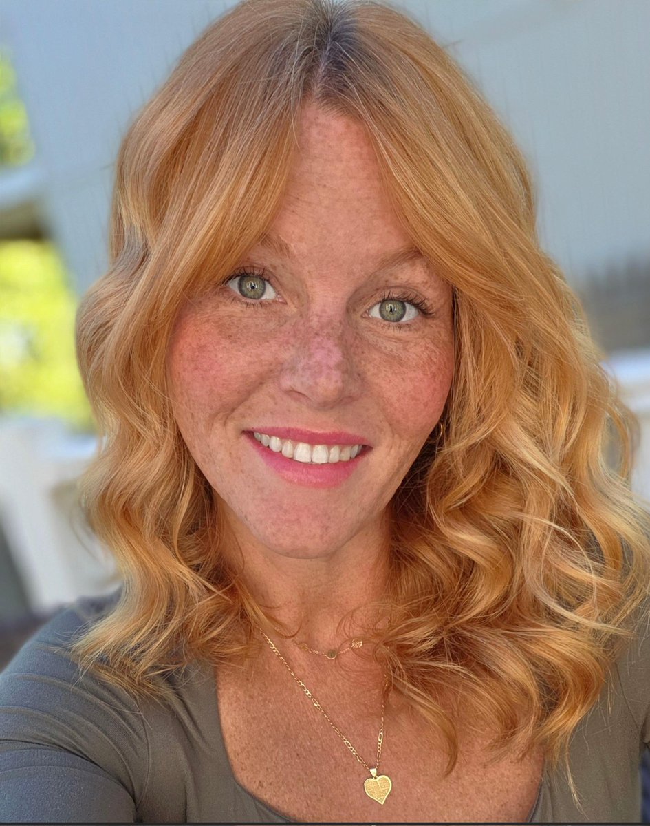 Penny Freckles tweet media