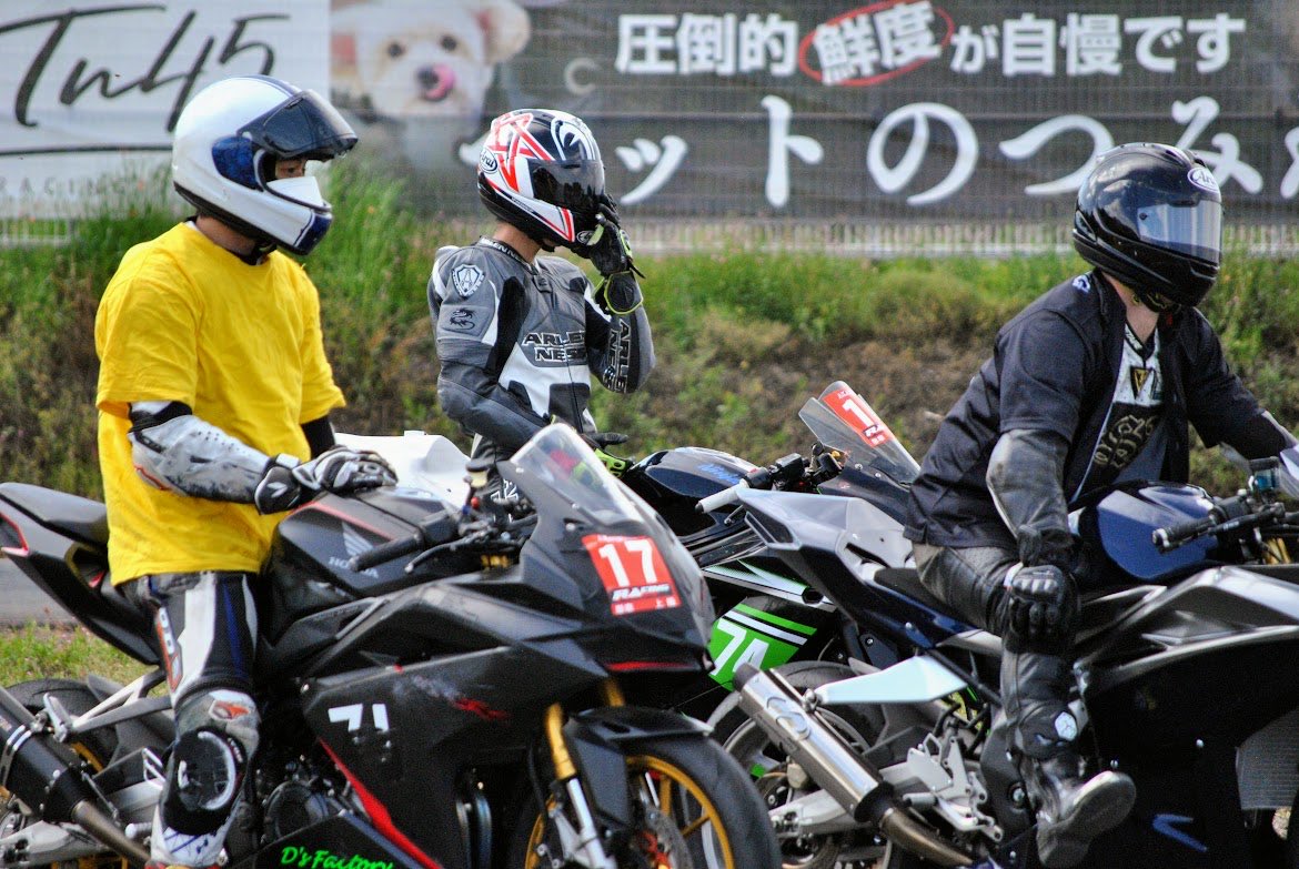ナル tweet media