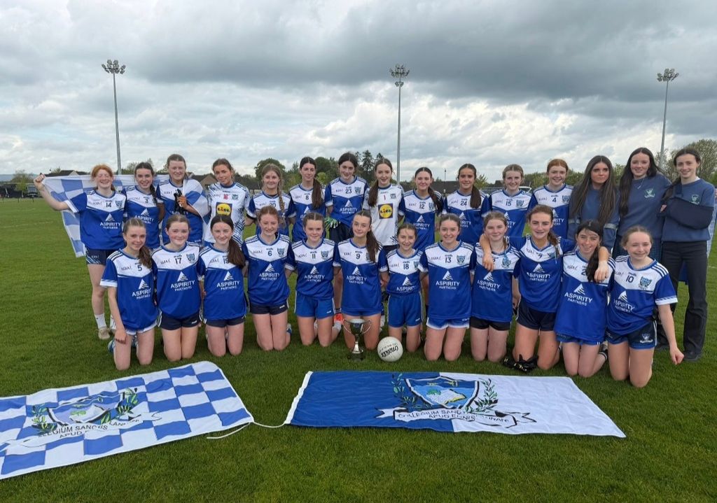 StFlannans's tweet photo. Congratulations to our Minor Girls LGFA team on winning the Munster Championship for the second consecutive year. Captained by Charley Duggan, they produced a scintillating performance against a strong St Anne’s (Tipperary) side. In a true team display, they led from the start an https://t.co/70lFPCvgAS
