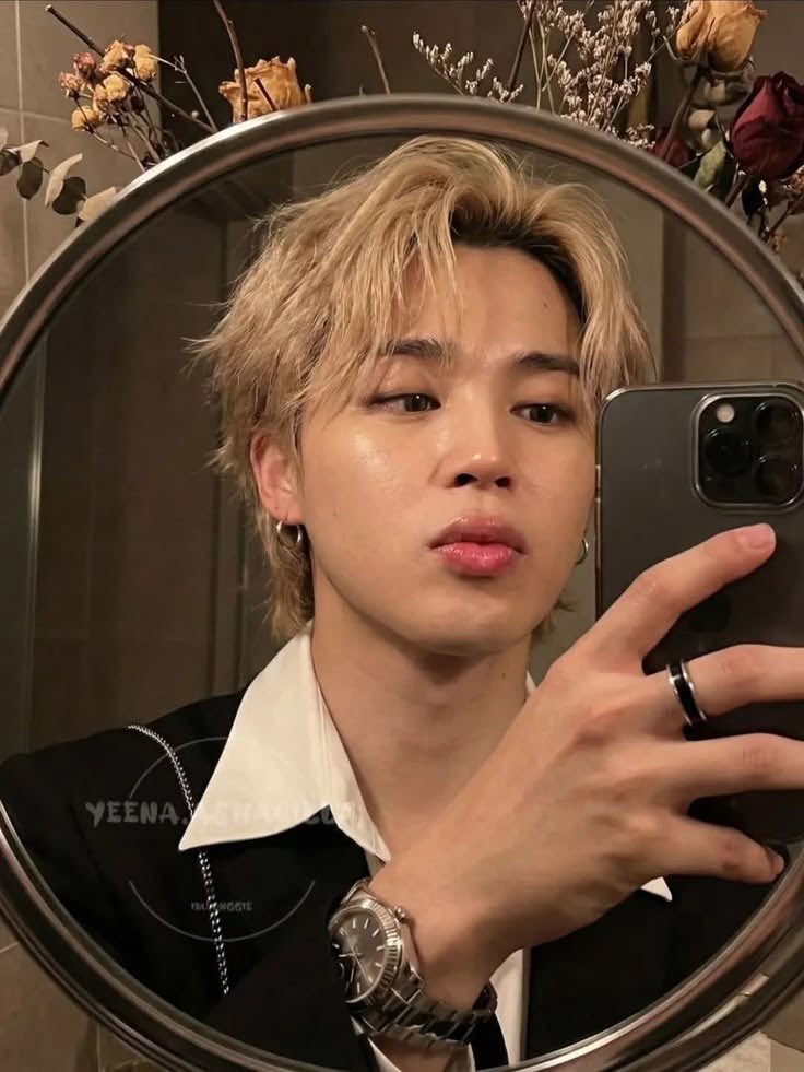 Leticiaaa⁷ VAI VER O BTS 🪭 tweet media