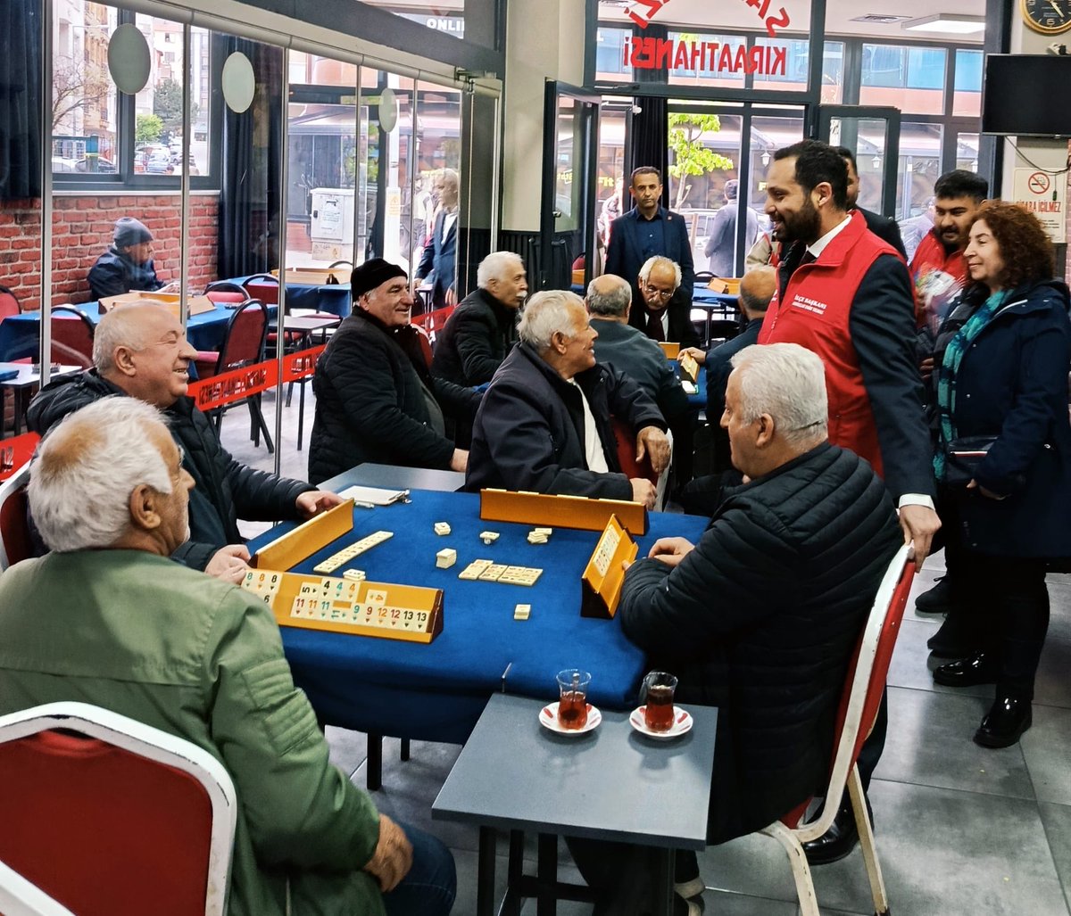 eyilmaz34's tweet image. Genel Başkanımız Sayın Özgür Özel’in öncülüğünde, 81 ilde eş zamanlı olarak başlatılan saha çalışmaları kapsamında CHP örgütleri olarak sahaya indik.

İlçe yöneticilerimiz, gençlik kollarımız ve örgütümüzle birlikte Sancaktepe’de esnafımızı ziyaret ettik. #chp #sancaktepe