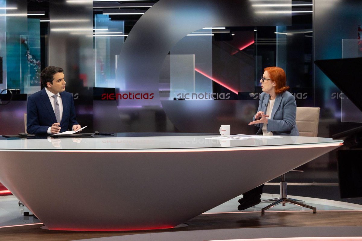 mgracacarvalho's tweet image. 📺⚡ Em entrevista à SIC Notícias, realcei, entre outros assuntos, a importância da aposta na eletrificação e nas energias renováveis, aumentando a capacidade de armazenamento, quer químico, quer hídrico. 

#Energia #Renováveis #Armazenamento
