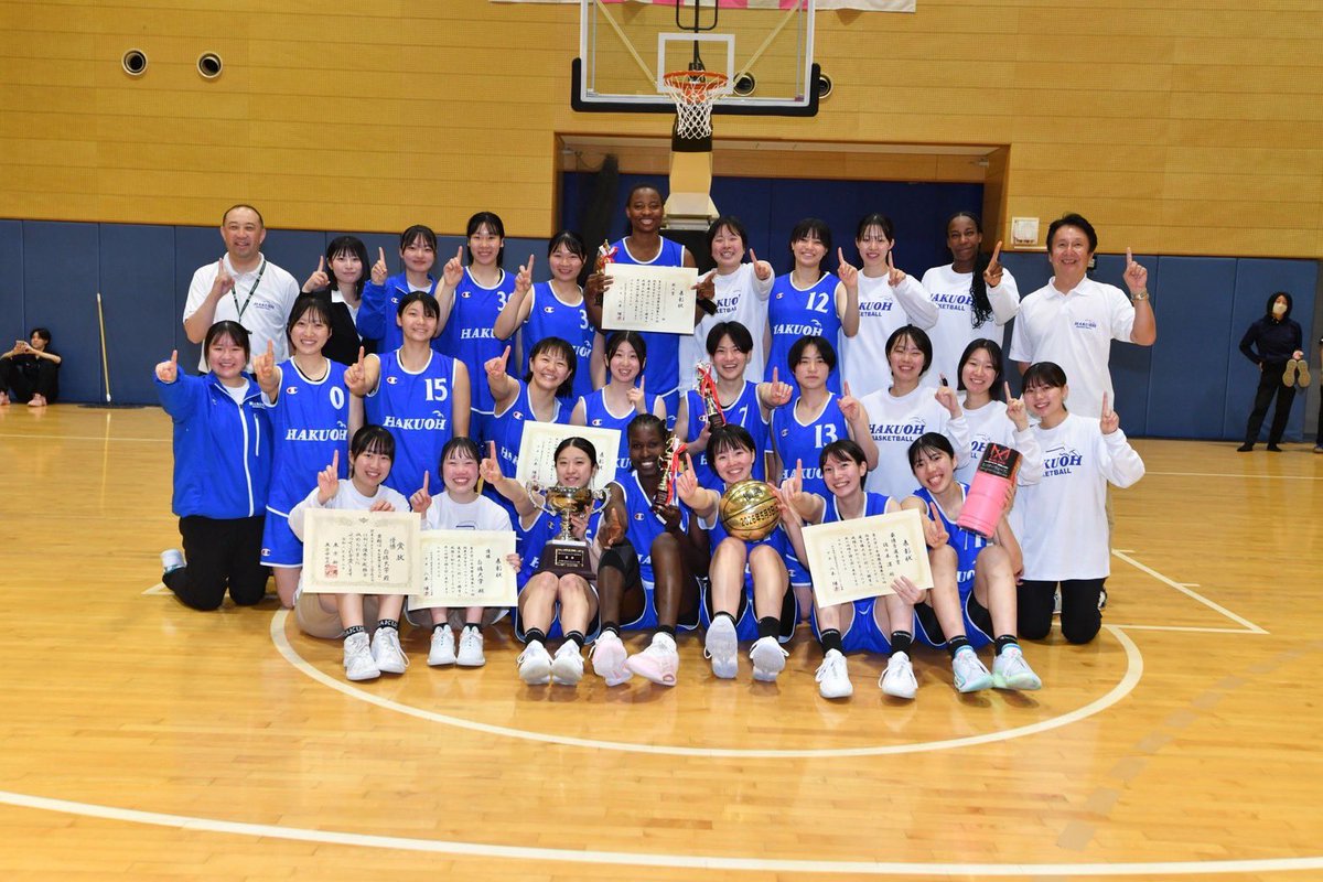 白鷗大学女子バスケットボール部 tweet media