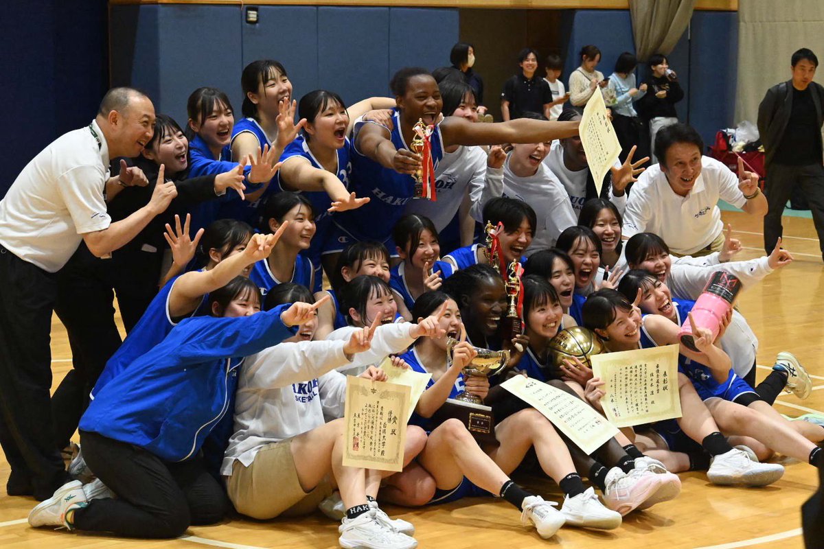 白鷗大学女子バスケットボール部 tweet media