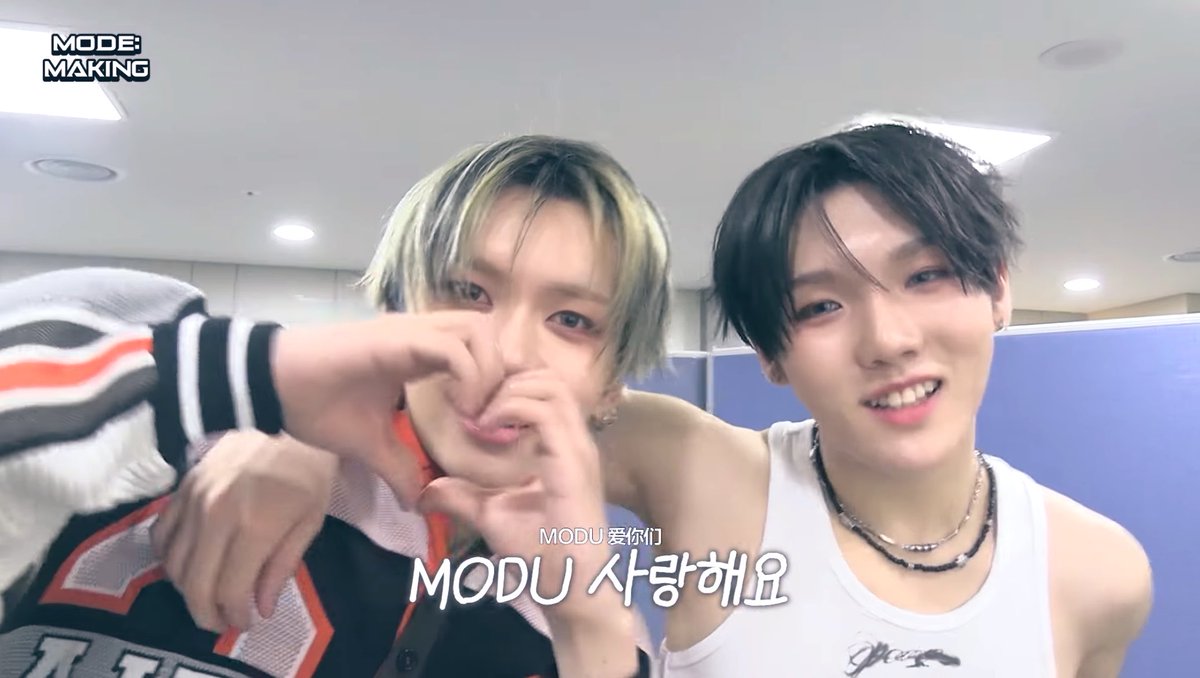 CC*LING/레이 tweet media