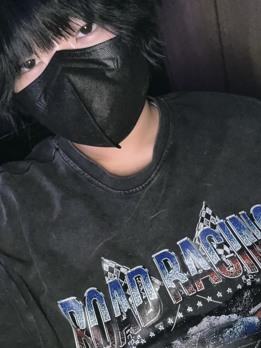 yuima0715's tweet photo. ノーマルでも盛れる男wネットに居そうなのできた #男装
 #コスプレイヤー https://t.co/7Oz4sniOlR
