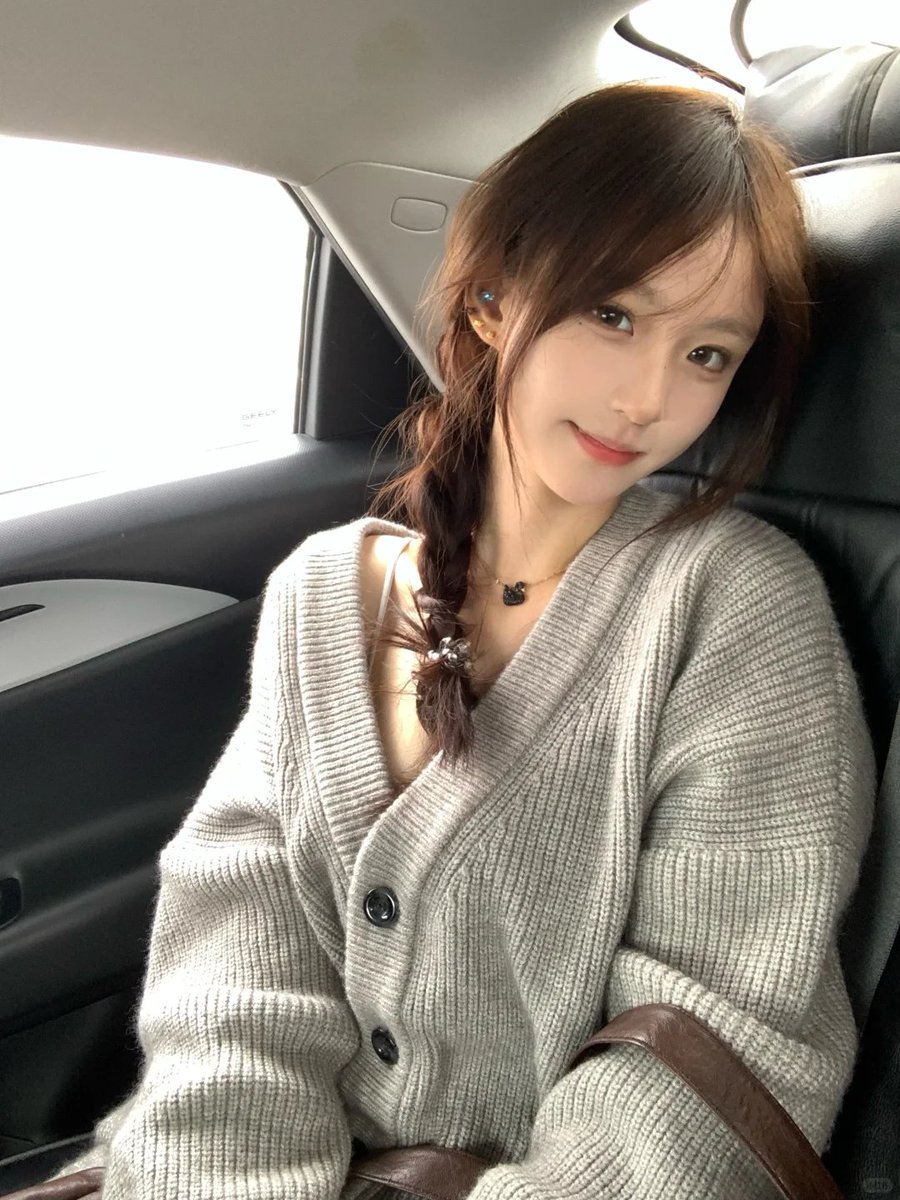 小真奈 tweet media
