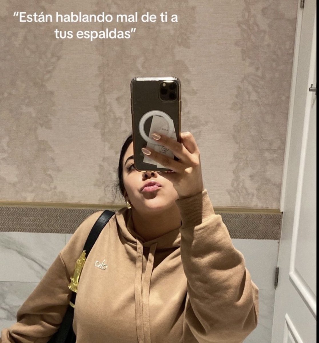 adri tweet media