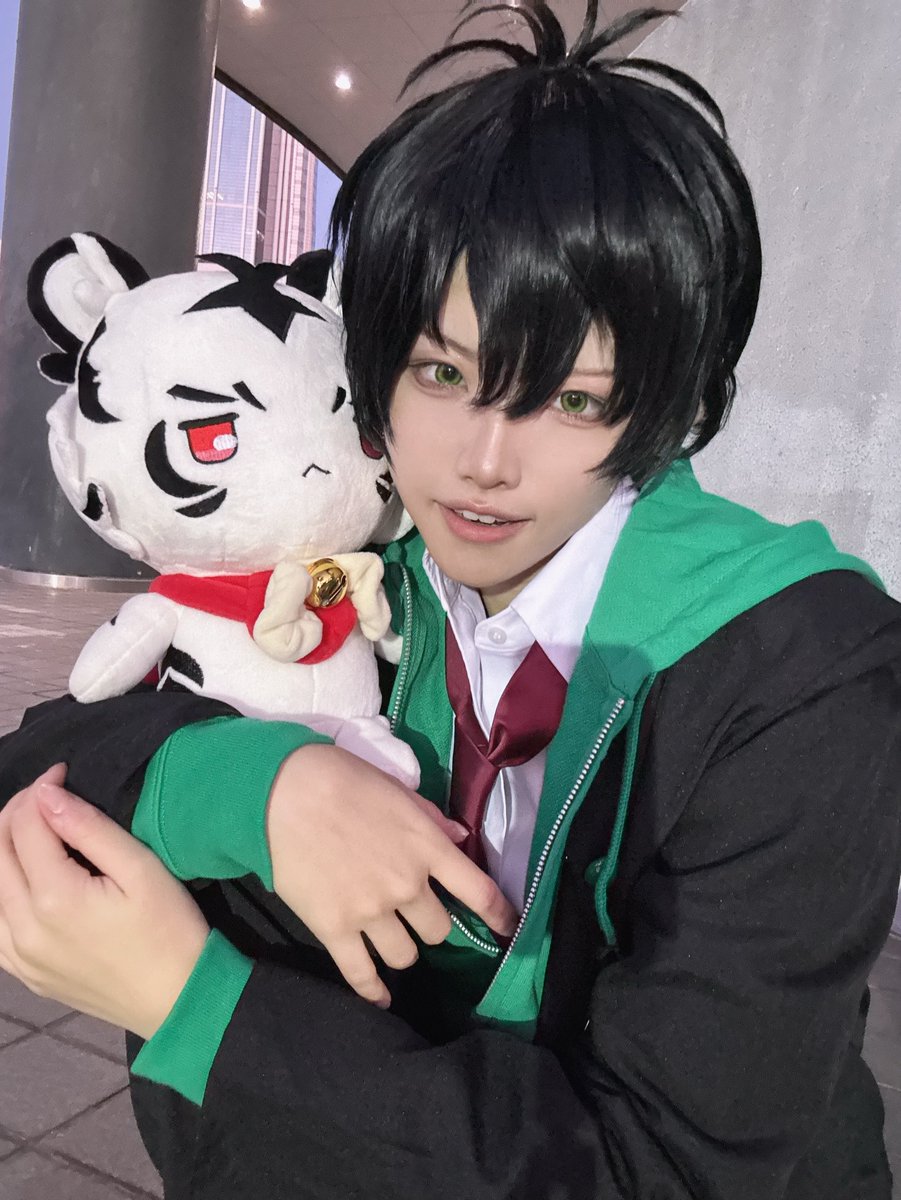 me_san 様　happy birthday ダイカット　【匿名配送】 𝐜𝐨𝐬𝐩𝐥𝐚𝐲 香賀美タイガ - ̗̀ 𝙷𝙰𝙿𝙿𝚈 𝙱𝙸𝚁𝚃𝙷𝙳𝙰𝚈 ̖́-