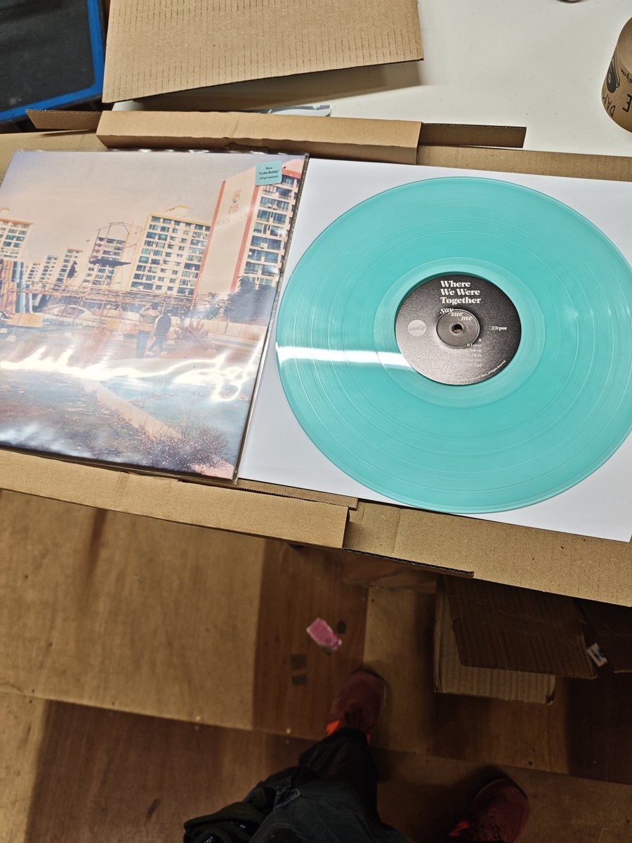 damnably's tweet photo. The super rare @otobokebeaver @SaySueMe split 7" autographed pre and post pandemic 😮 
Plus @BandDBGC @bbbombbandTW https://t.co/gg7sjlmP9b
