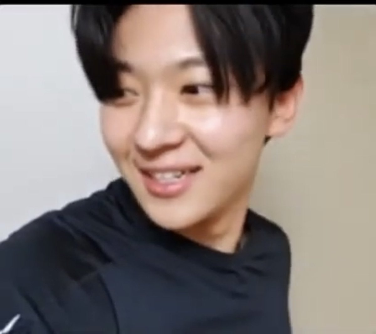 밥이 tweet media