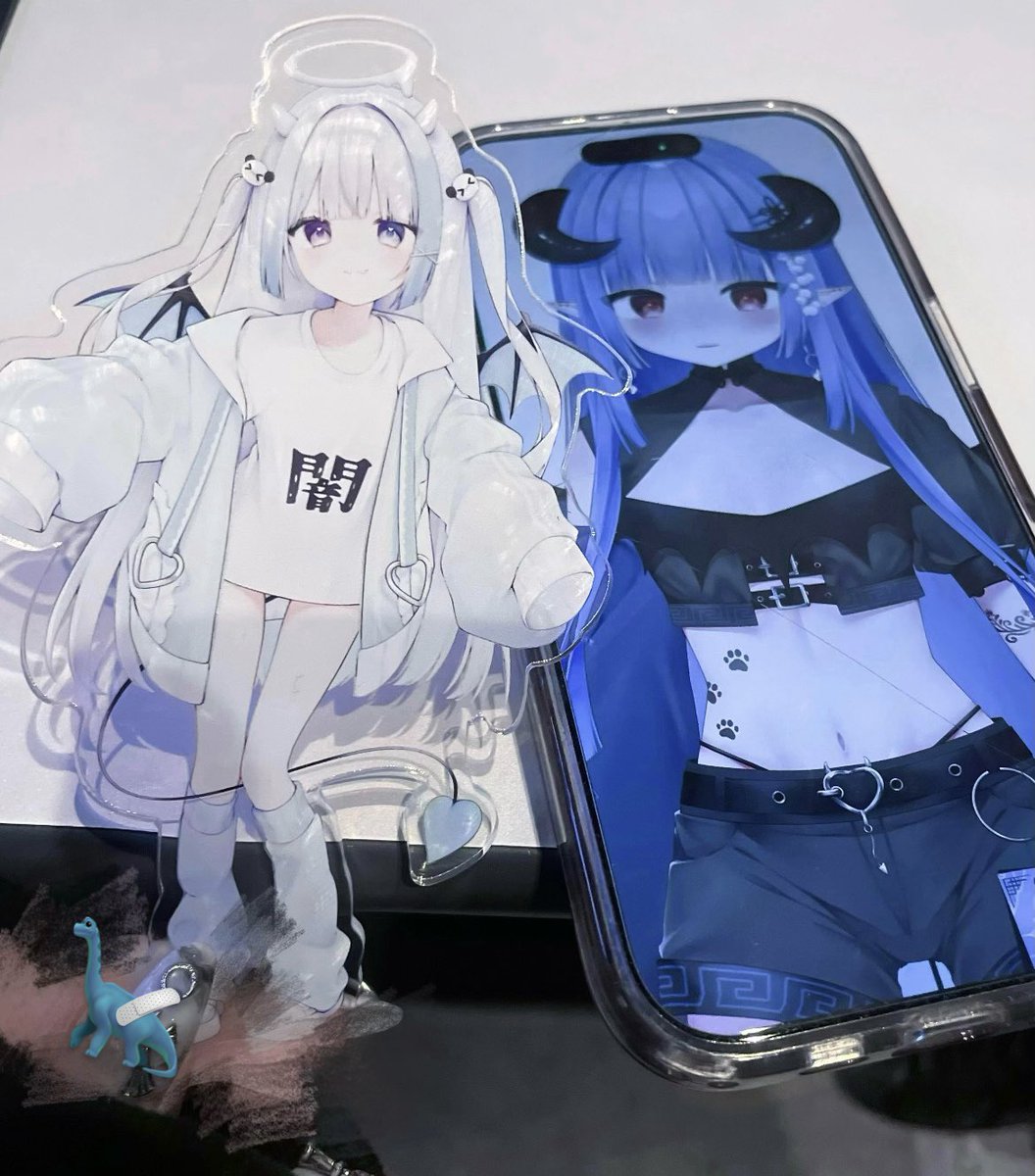 82ao0's tweet photo. よるちゃんわず ﾃﾞｼﾀ！ふぁむ🦕◎ https://t.co/yTU6JDJ4tB