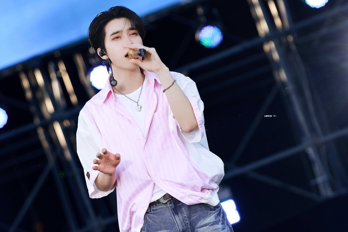 LEMONVVVV's tweet photo. - 260504

#HENDERY #黄冠亨 
#WayV  #威神V https://t.co/Lo3DhGNV7J