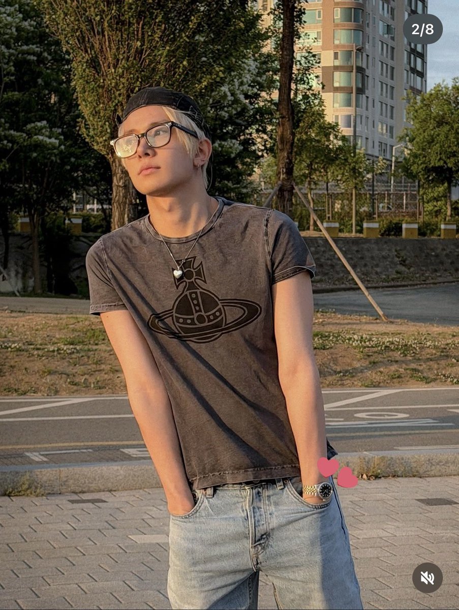 10 yearz (10년)⁷ tweet media